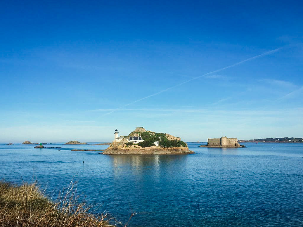 l'Ile Louet et le Château du Taureau